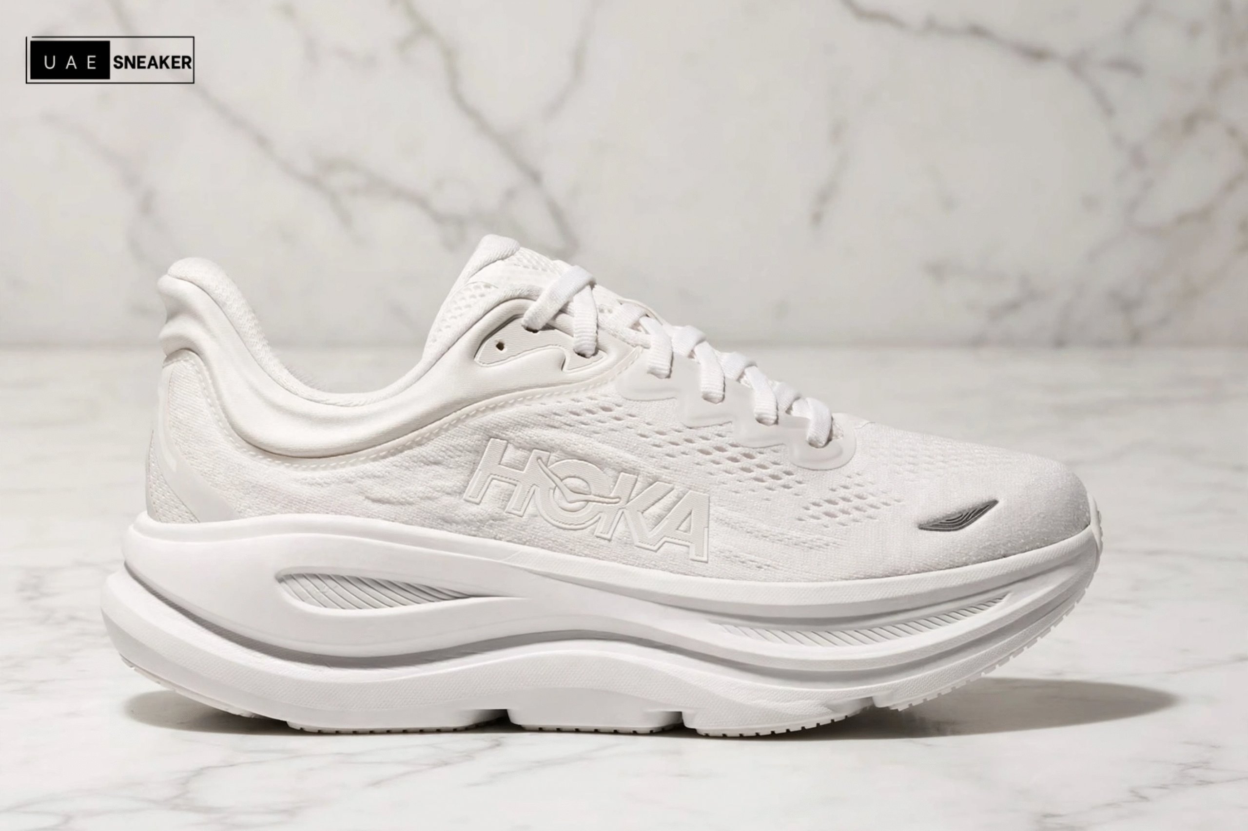 Hoka One One Bondi 9 Triple White