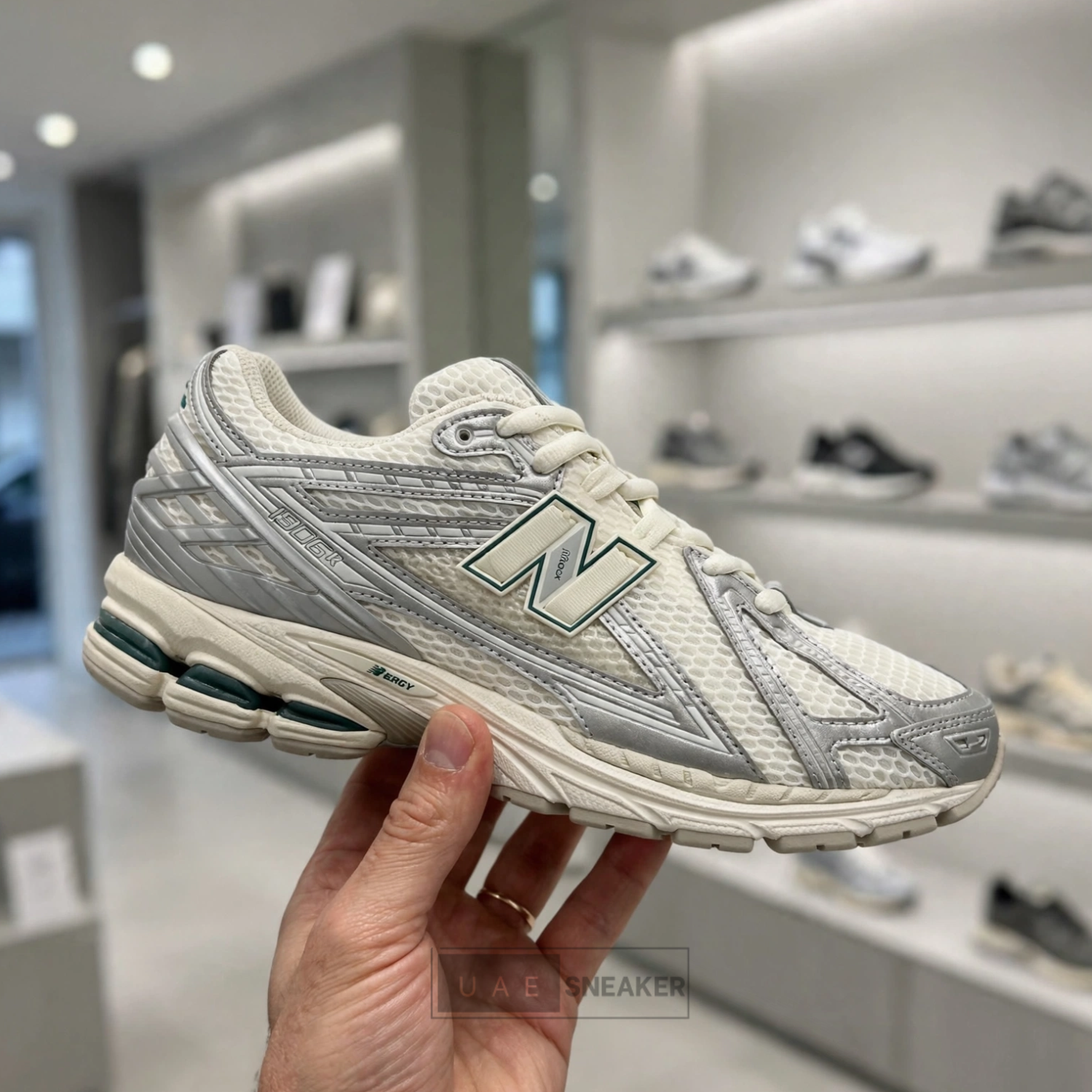 New Balance 1906R Silver Metallic Sea Salt