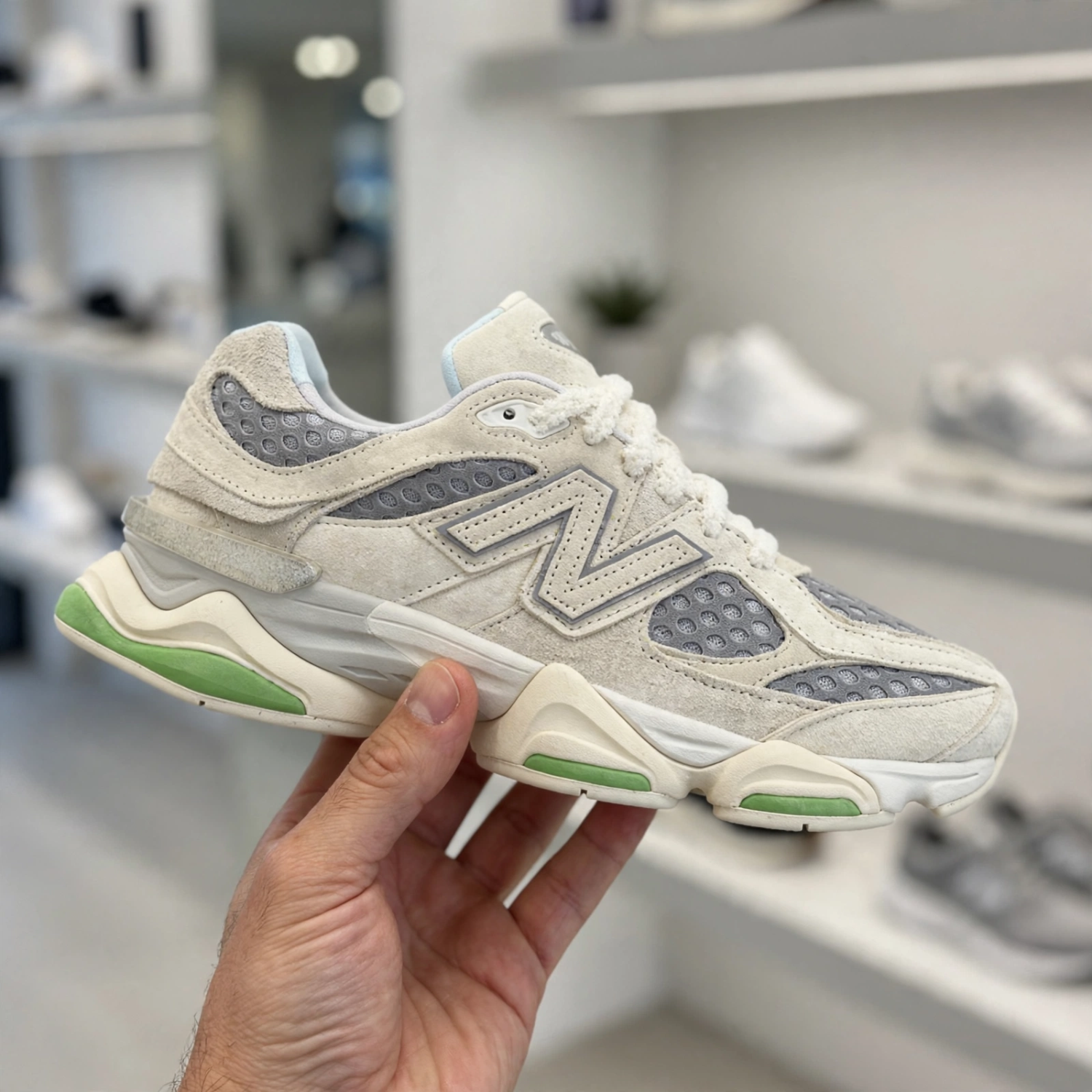 New Balance 9060 Bricks & Wood