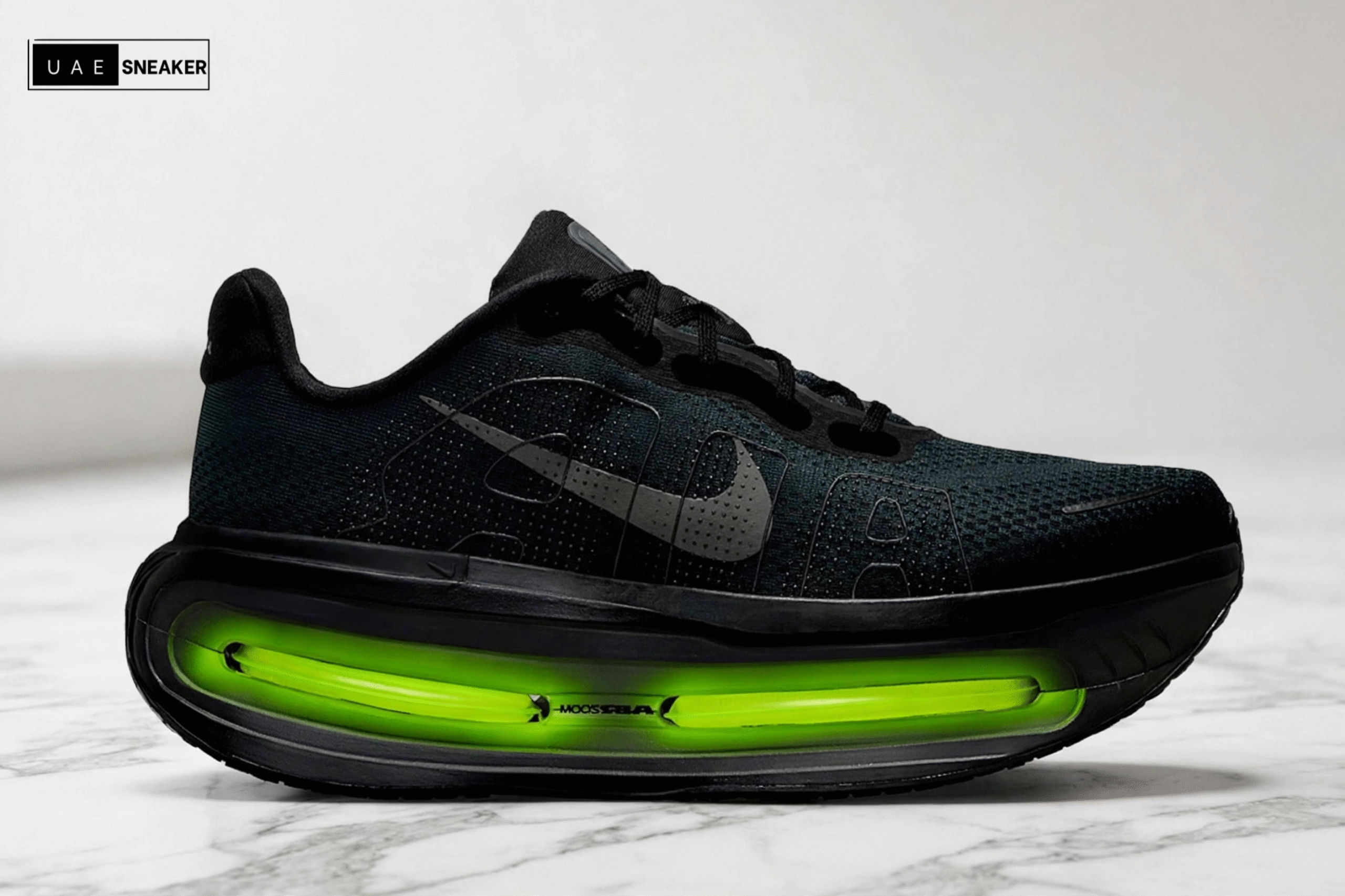 Nike Vomero Premium Black Volt