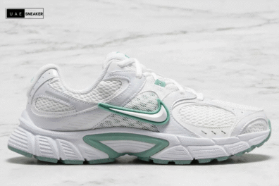 Nike V5 RNR Summit White Cannon