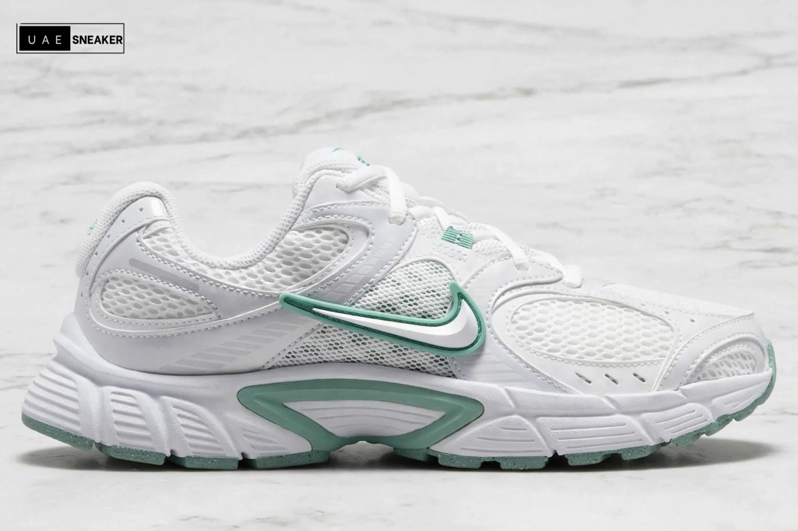 Nike V5 RNR Summit White Cannon