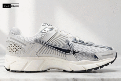 Nike Zoom Vomero 5 Photon Dust Metallic Silver