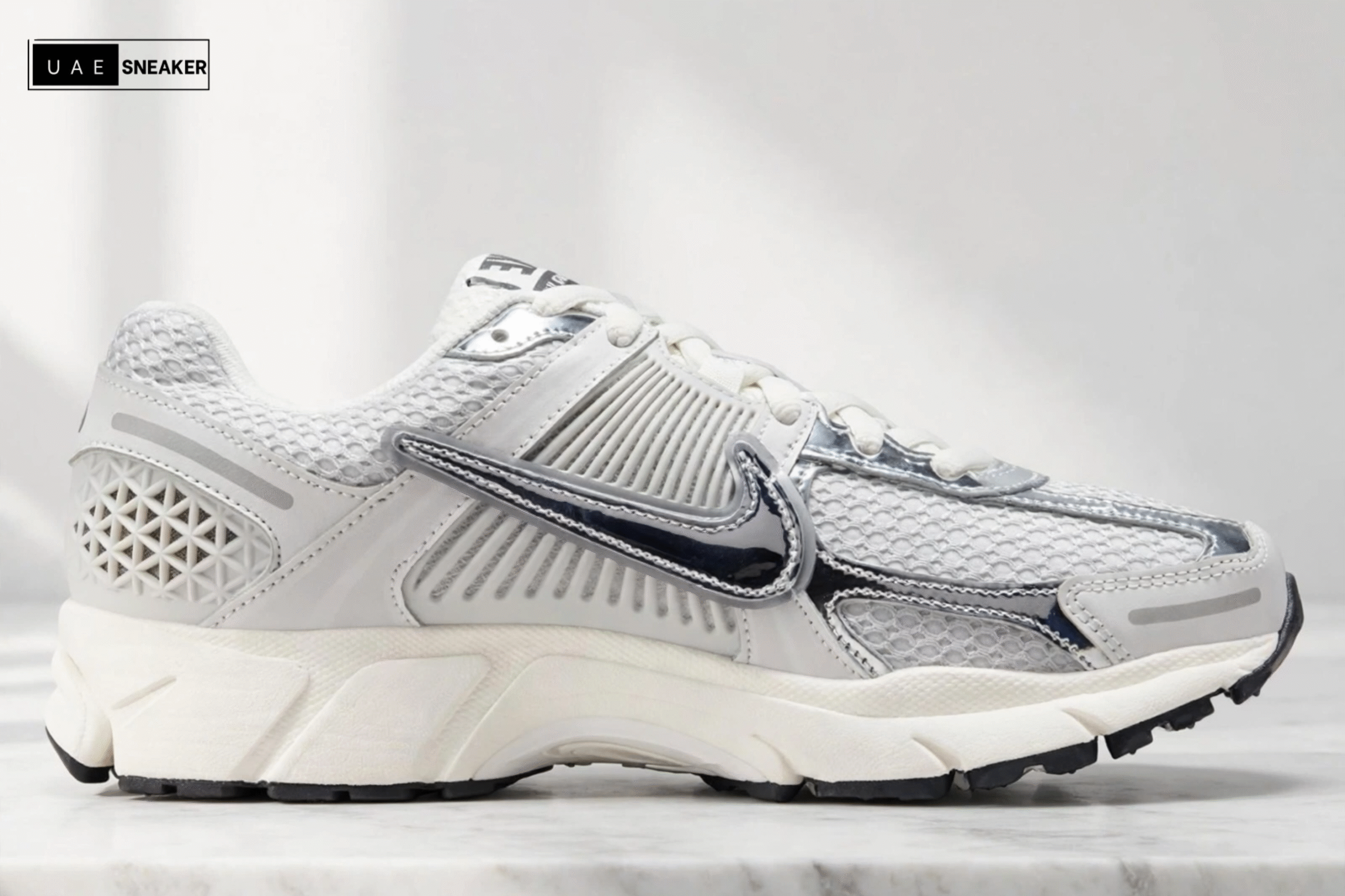 Nike Zoom Vomero 5 Photon Dust Metallic Silver