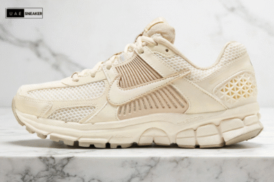 Nike Zoom Vomero 5 Sail Light Orewood Brown