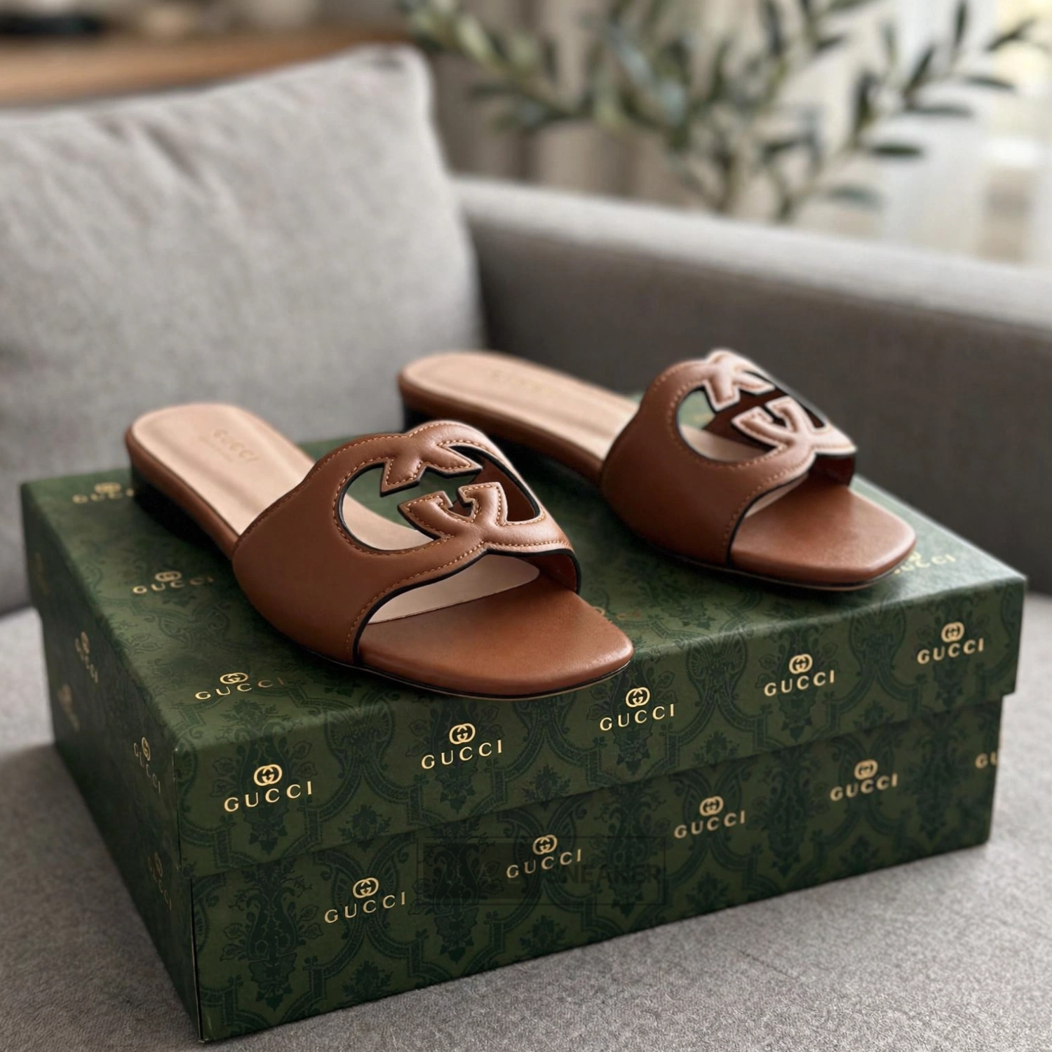 Gucci Women'S Slide Sandal Brown - Image 2
