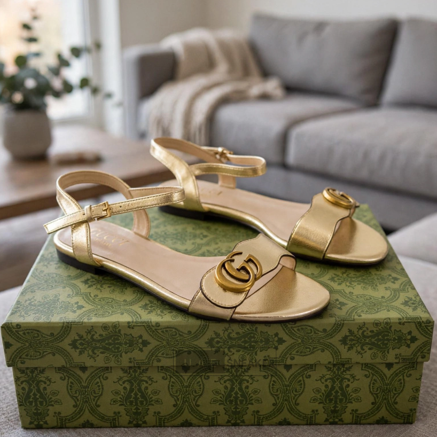 Gucci Marmont Flat Sandals Gold - Image 2