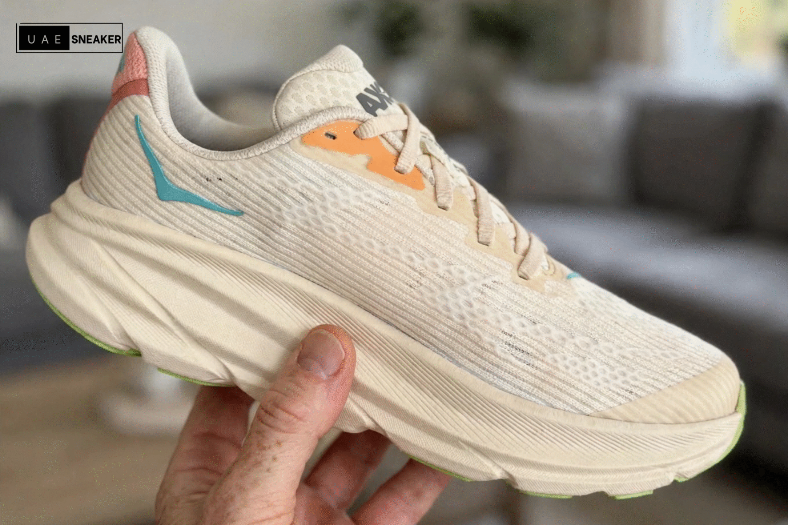 Hoka One One Clifton 9 Vanilla Astral - Image 2