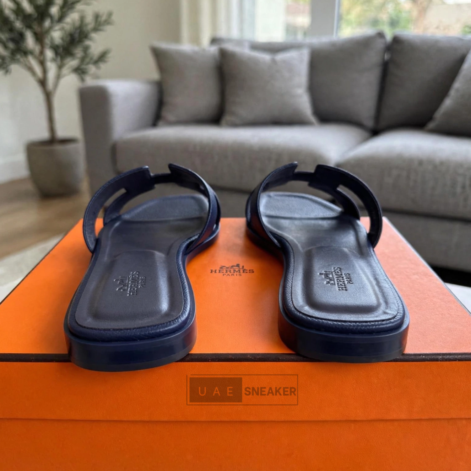 Hermès Oran Sandals Navy Blue - Image 2