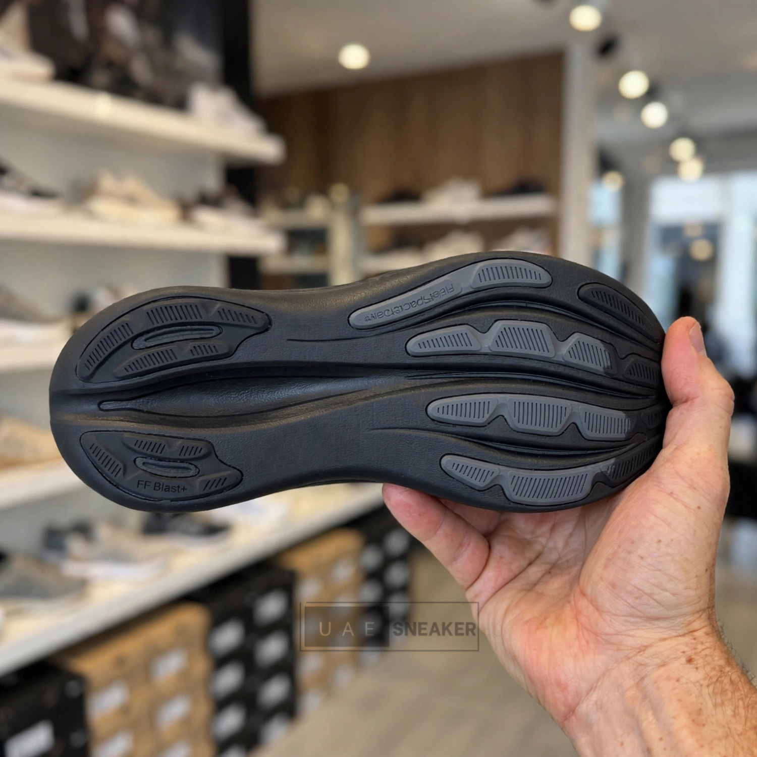 ASICS Gel Nimbus 28 Black Graphite Grey - Image 2