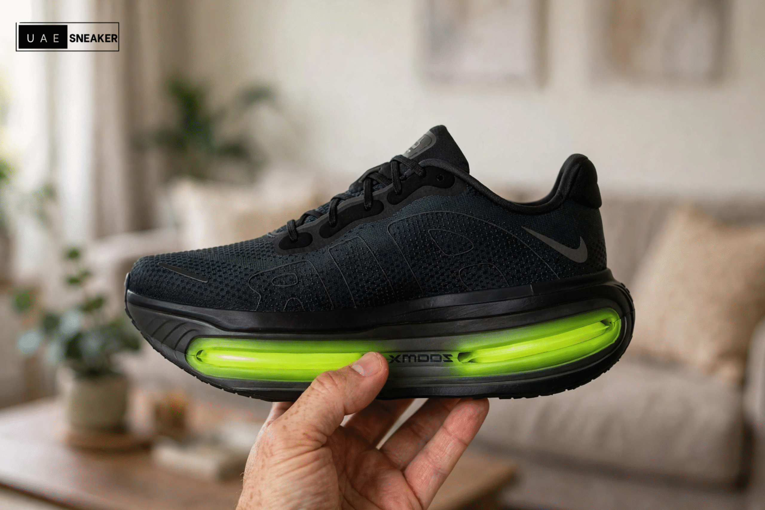Nike Vomero Premium Black Volt - Image 2