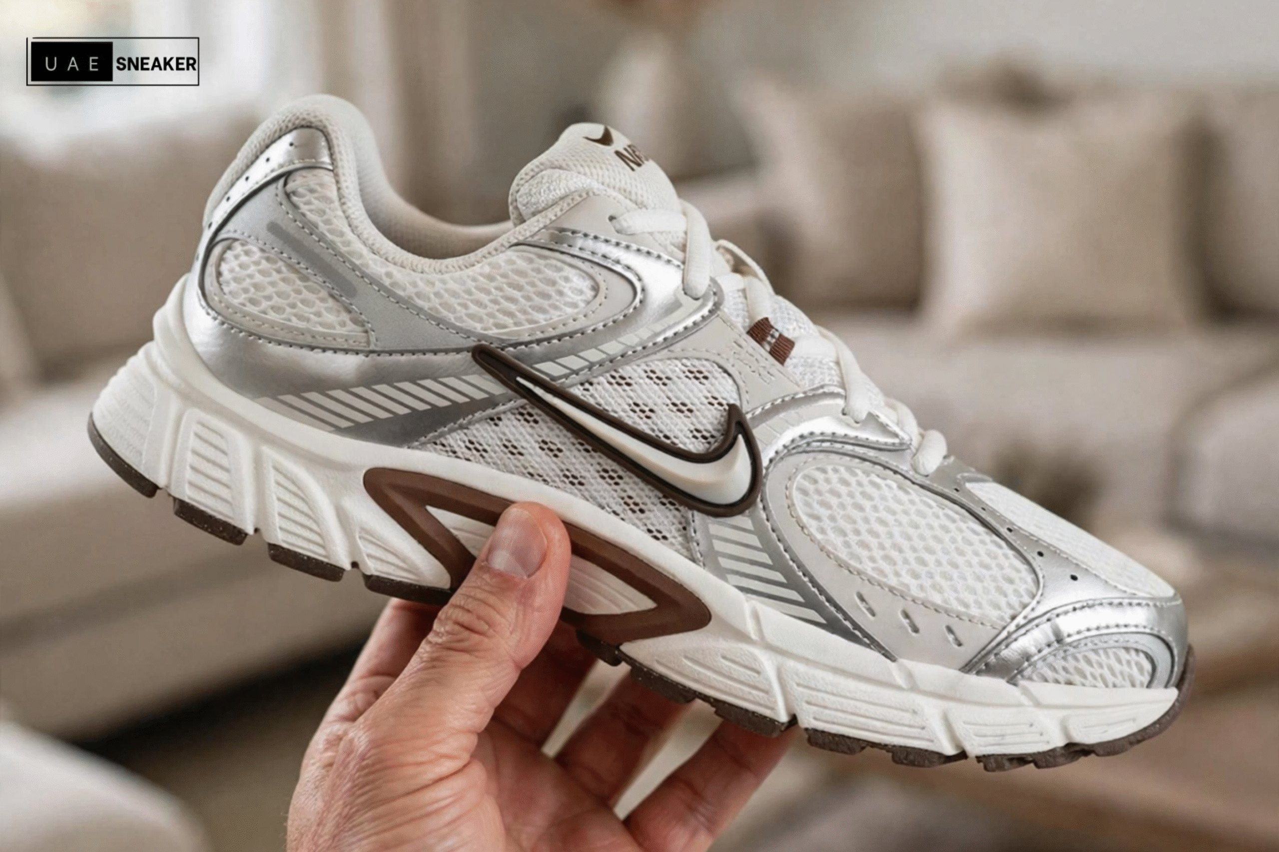 Nike V5 RNR Sail Fauna Brown Phantom Light Orewood Brown