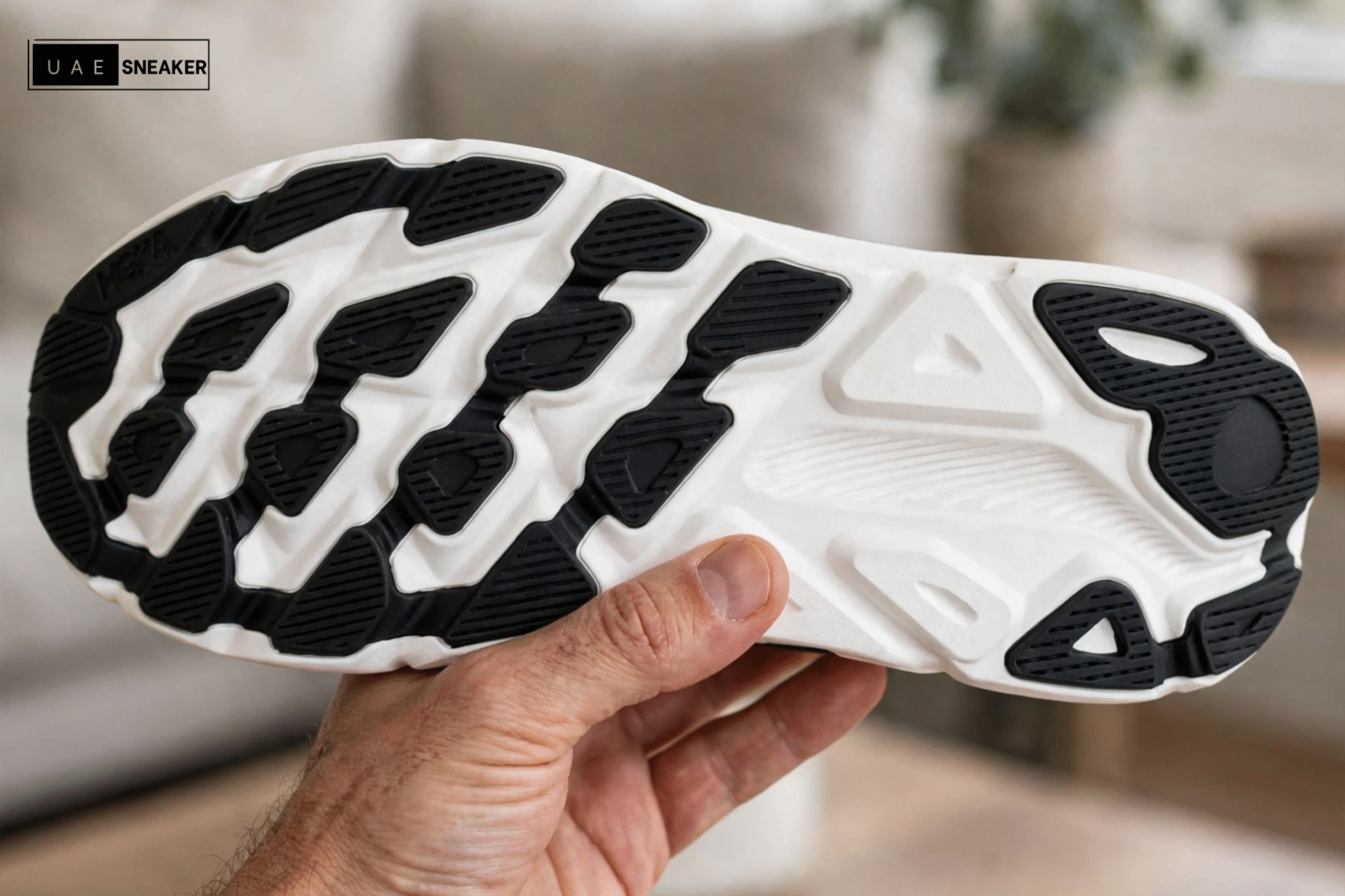 Hoka One One Clifton 9 Black White - Image 3
