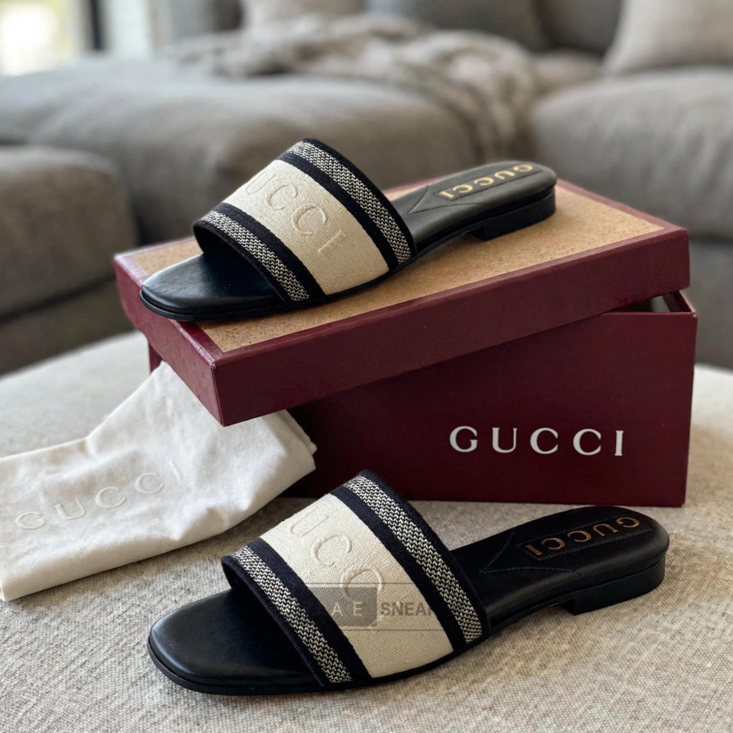 Gucci Jane Flat Mule Sandals - Image 3