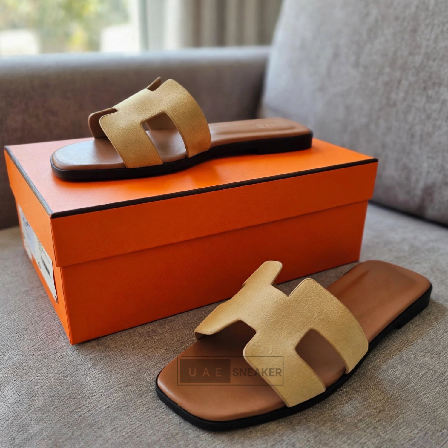 Hermès Oran Sandals Suede - Image 3