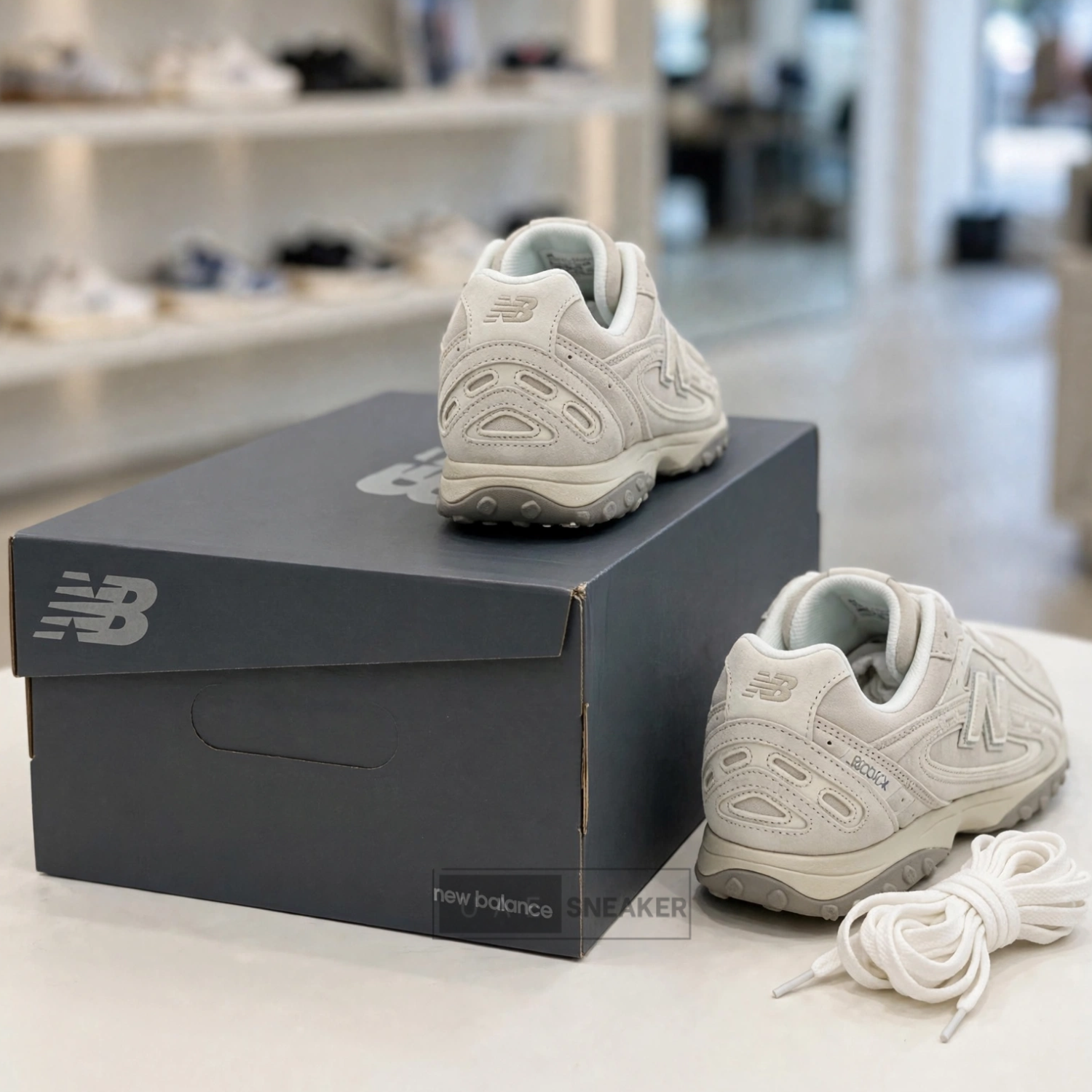 New Balance 204L Timberwolf White - Image 3