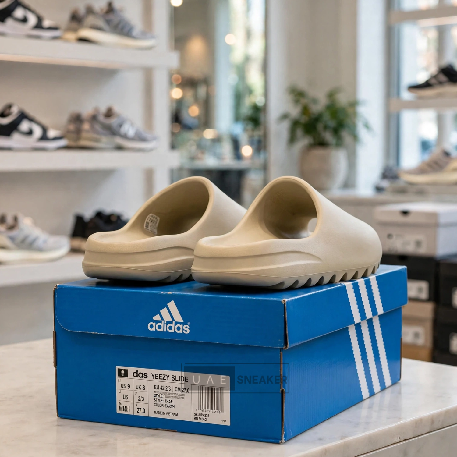 Yeezy Slide Pure - Image 3