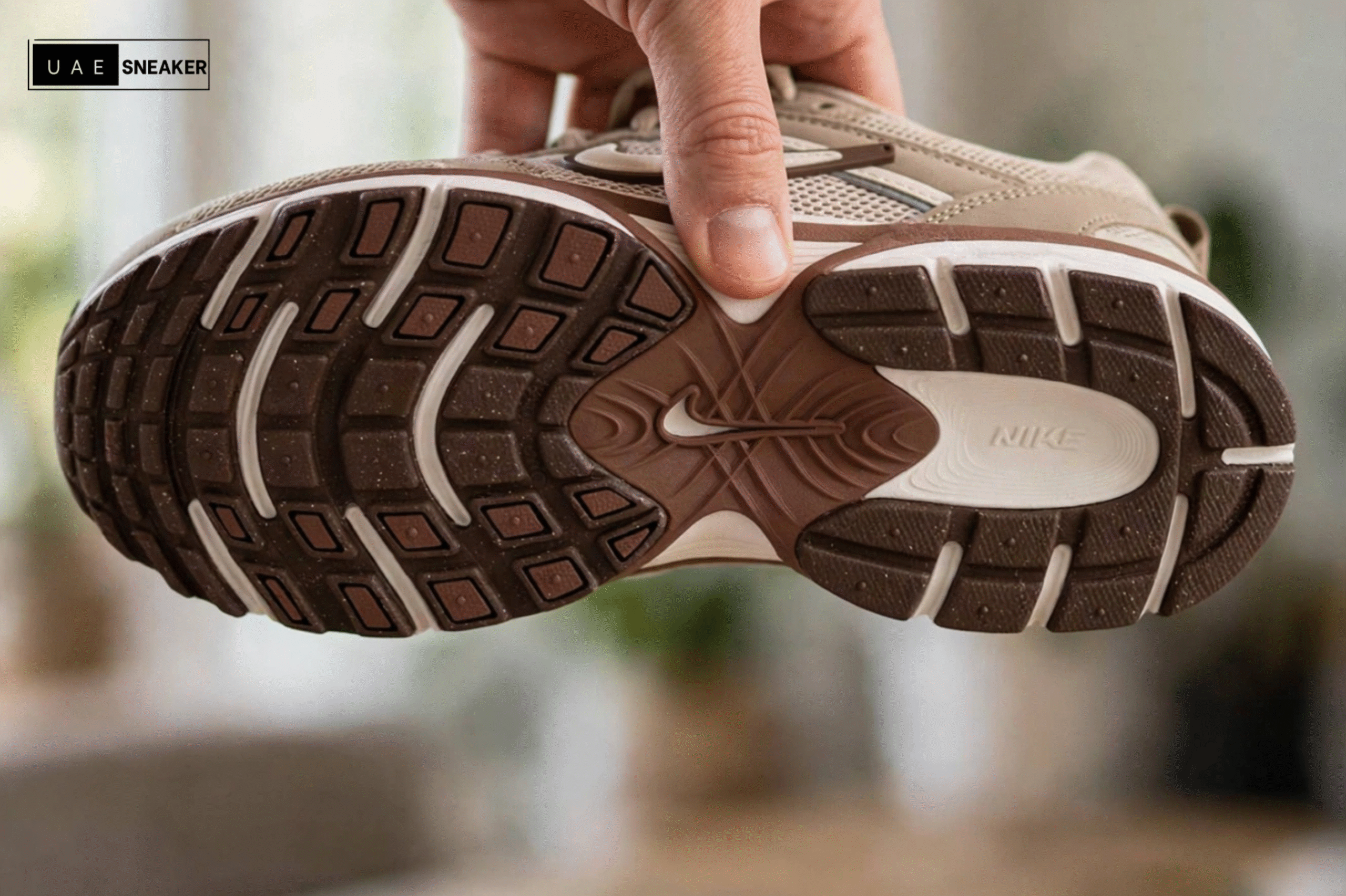 Nike V5 RNR Sail Fauna Brown Phantom Light Orewood Brown - Image 3