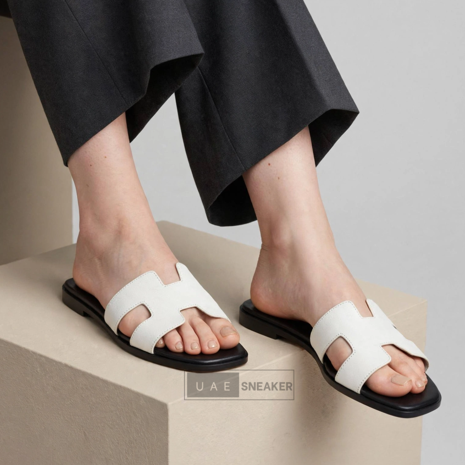 Hermès Oran Sandals Black & White - Image 4