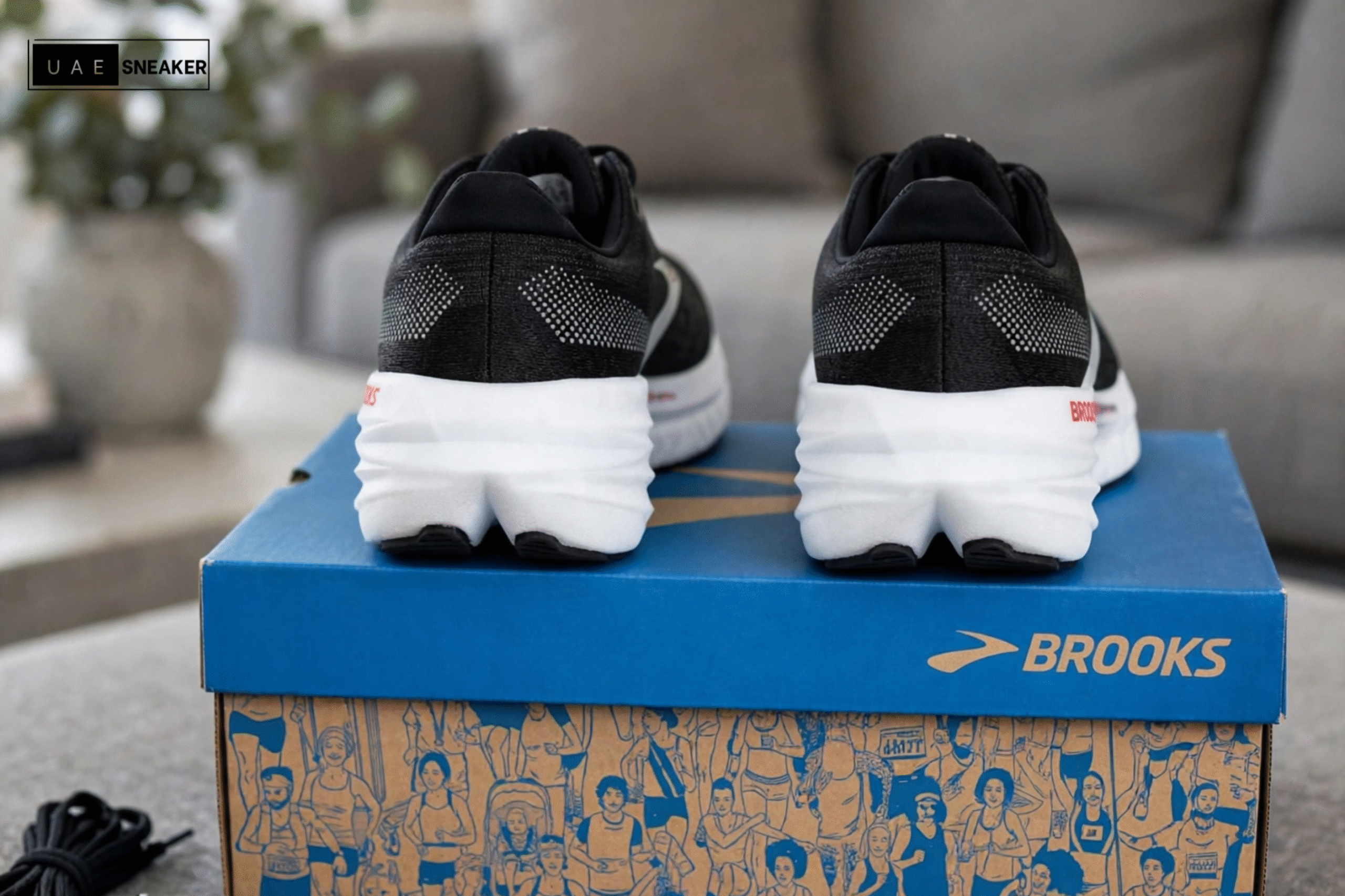 Brooks Glycerin Max Ebony - Image 4