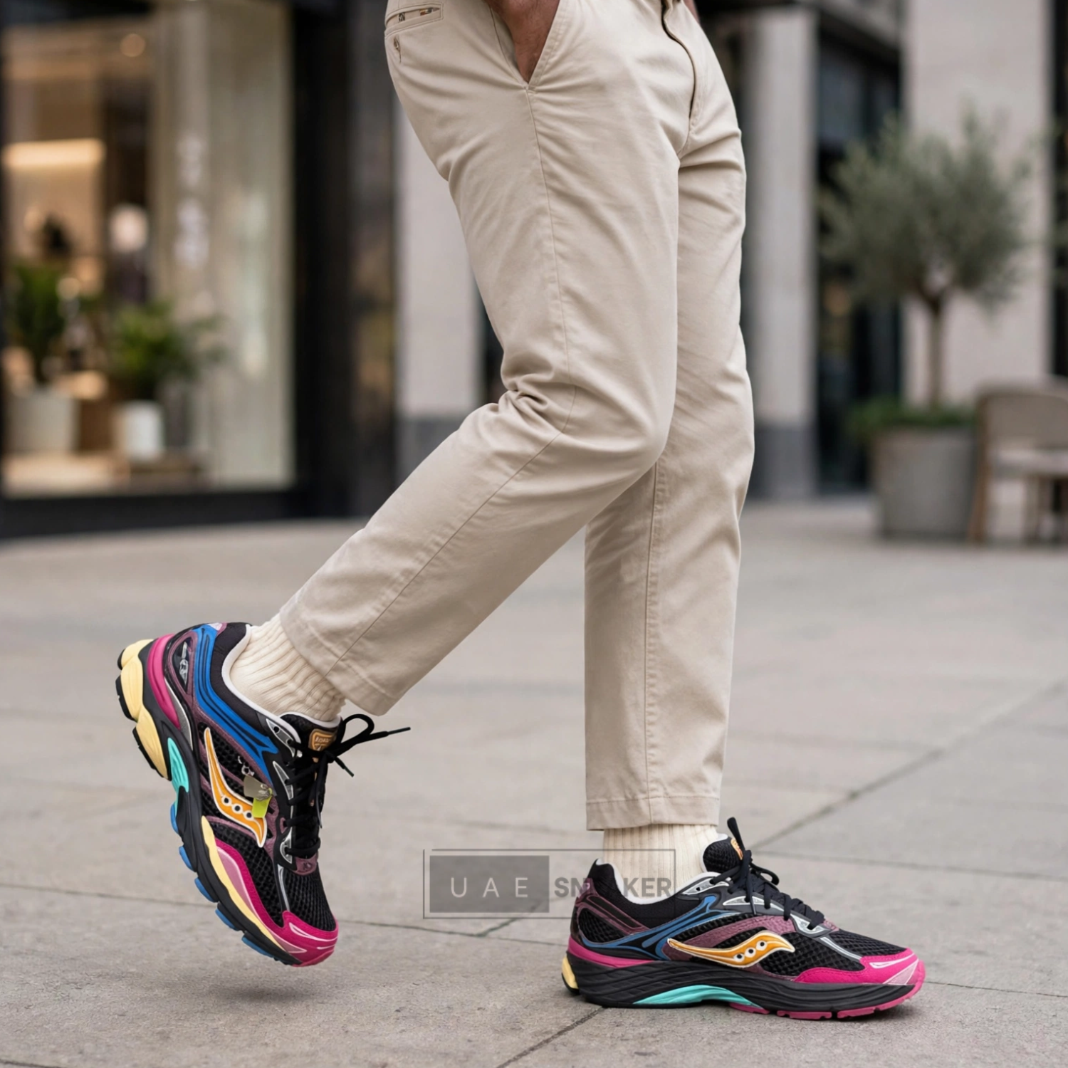 Saucony ProGrid Omni 9 Black Multi - Image 4