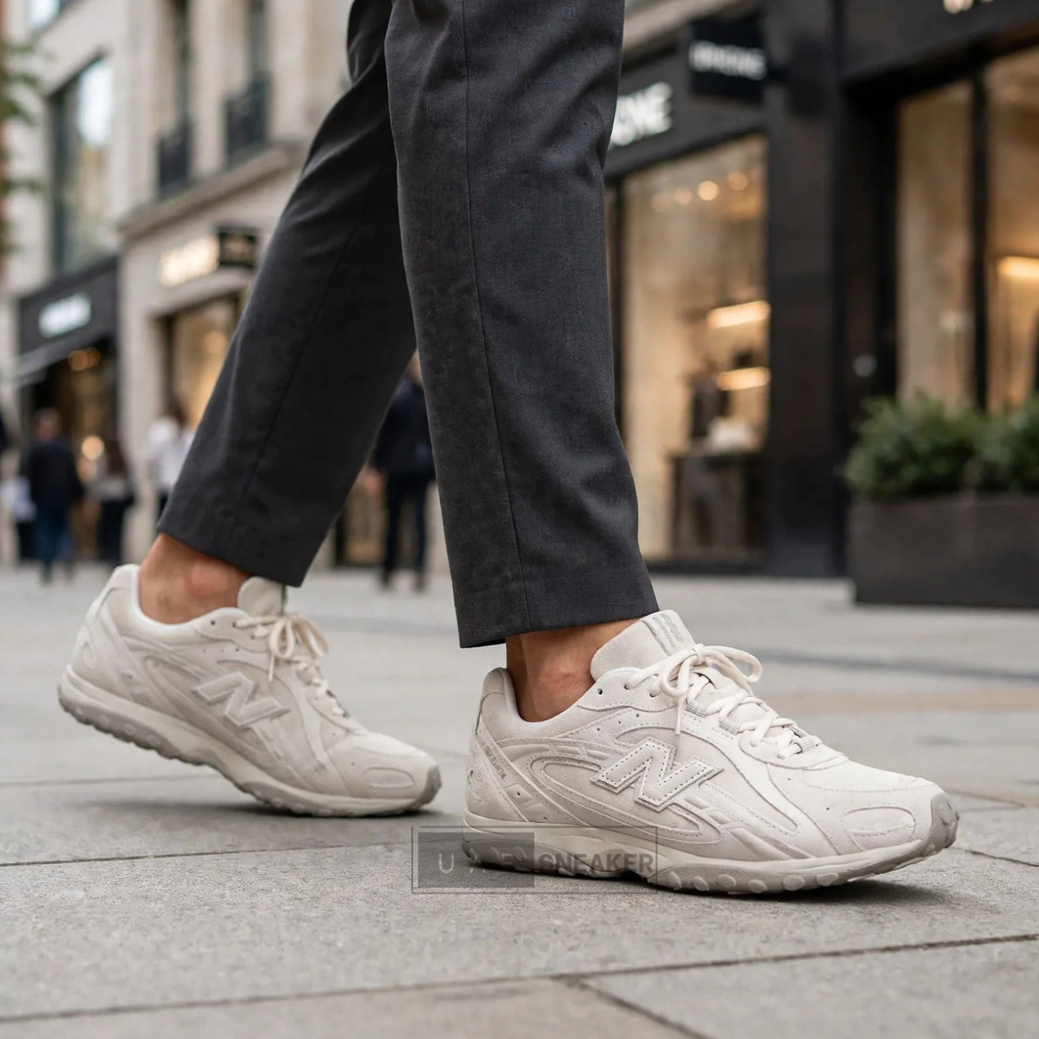 New Balance 204L Timberwolf White - Image 4