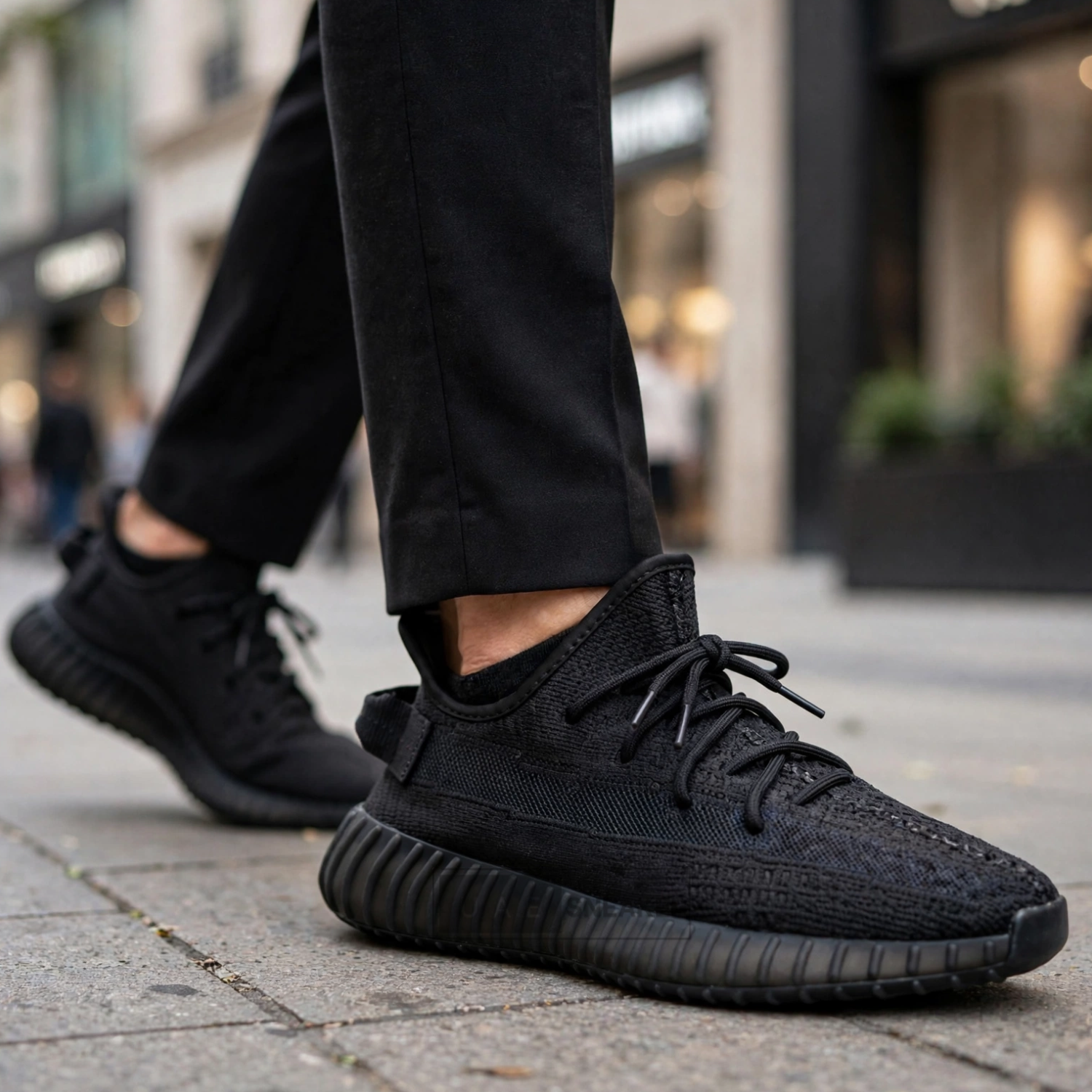 Adidas Yeezy Boost 350 V2 Onyx - Image 4