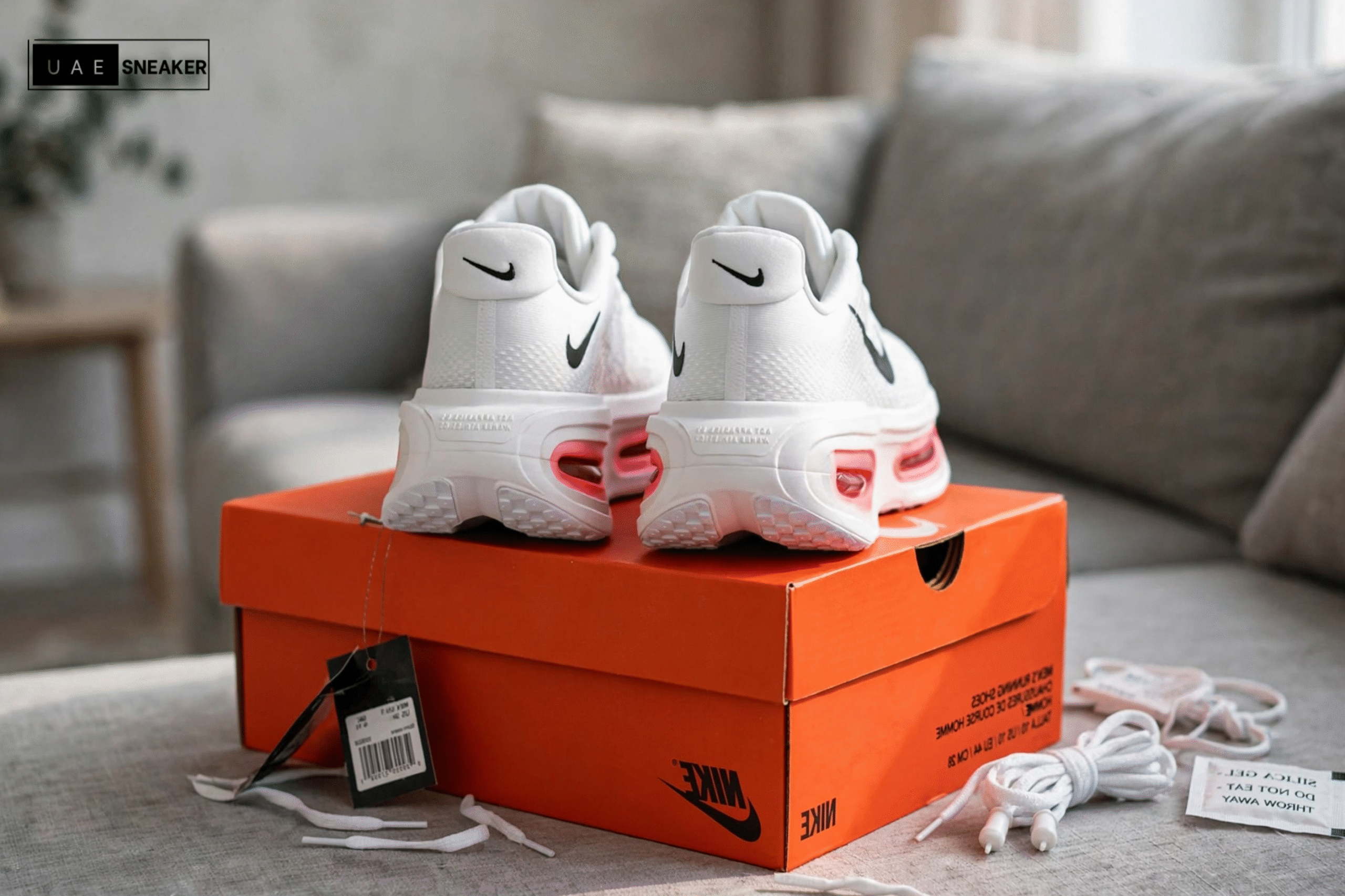 Nike Vomero Premium White Bright Crimson - Image 4