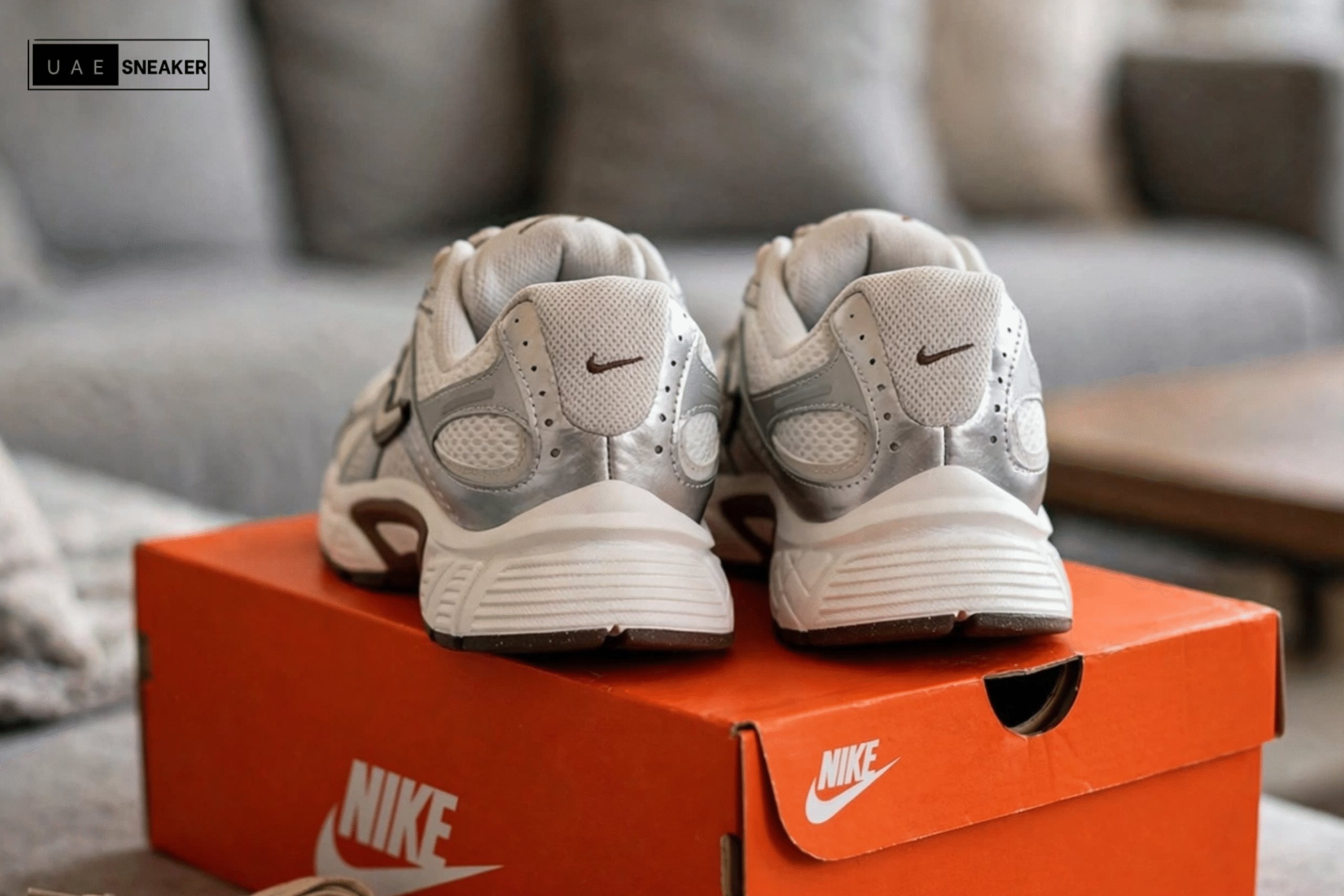 Nike V5 RNR Sail Fauna Brown Phantom Light Orewood Brown - Image 4