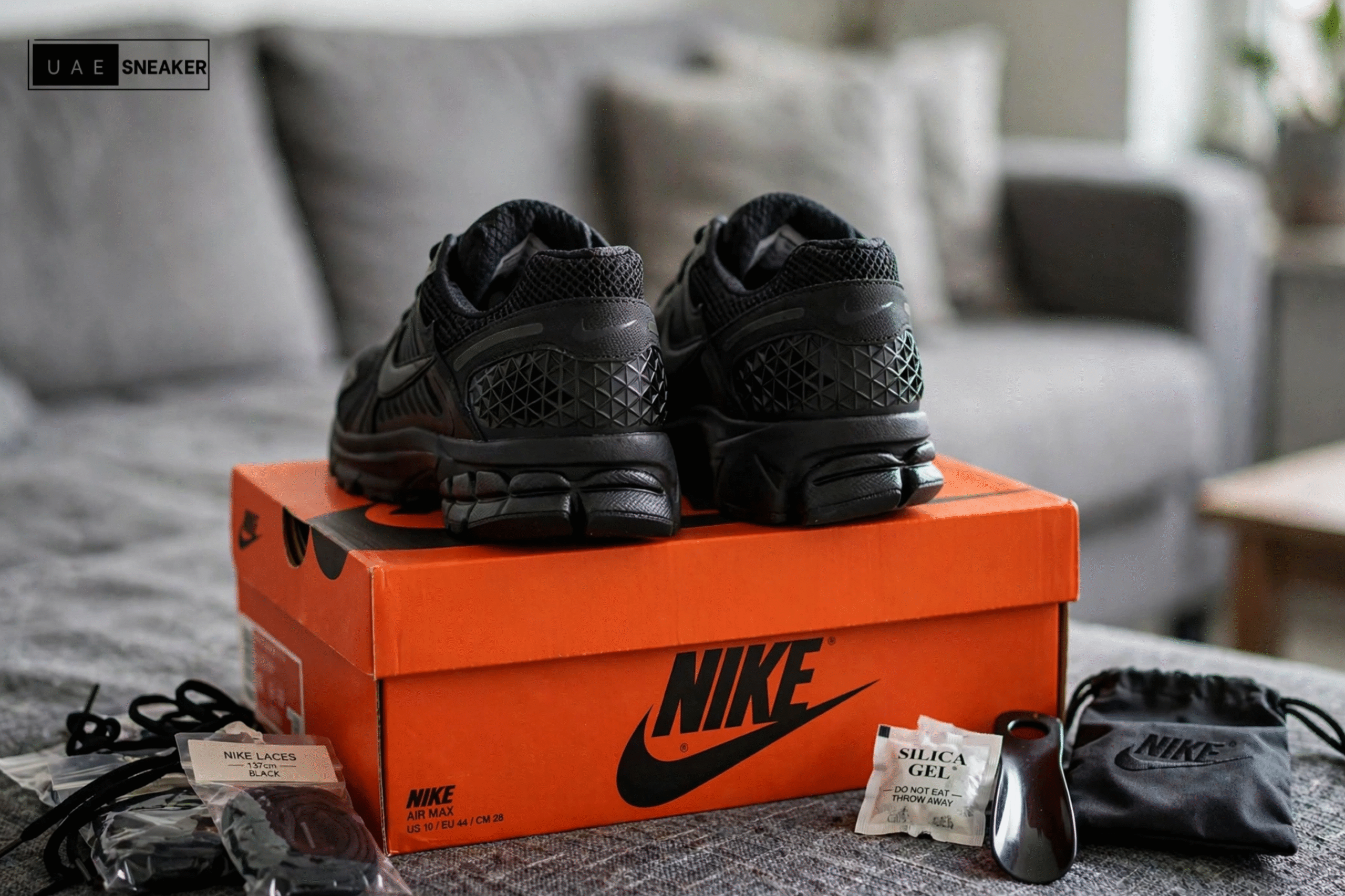 Nike Zoom Vomero 5 Triple Black - Image 4
